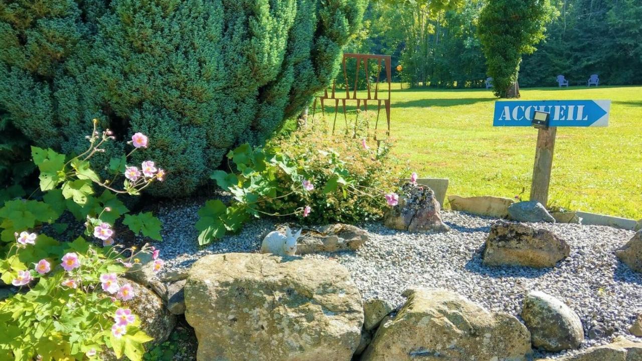 Domaine De L'Olifant Bed and Breakfast Champanges Buitenkant foto